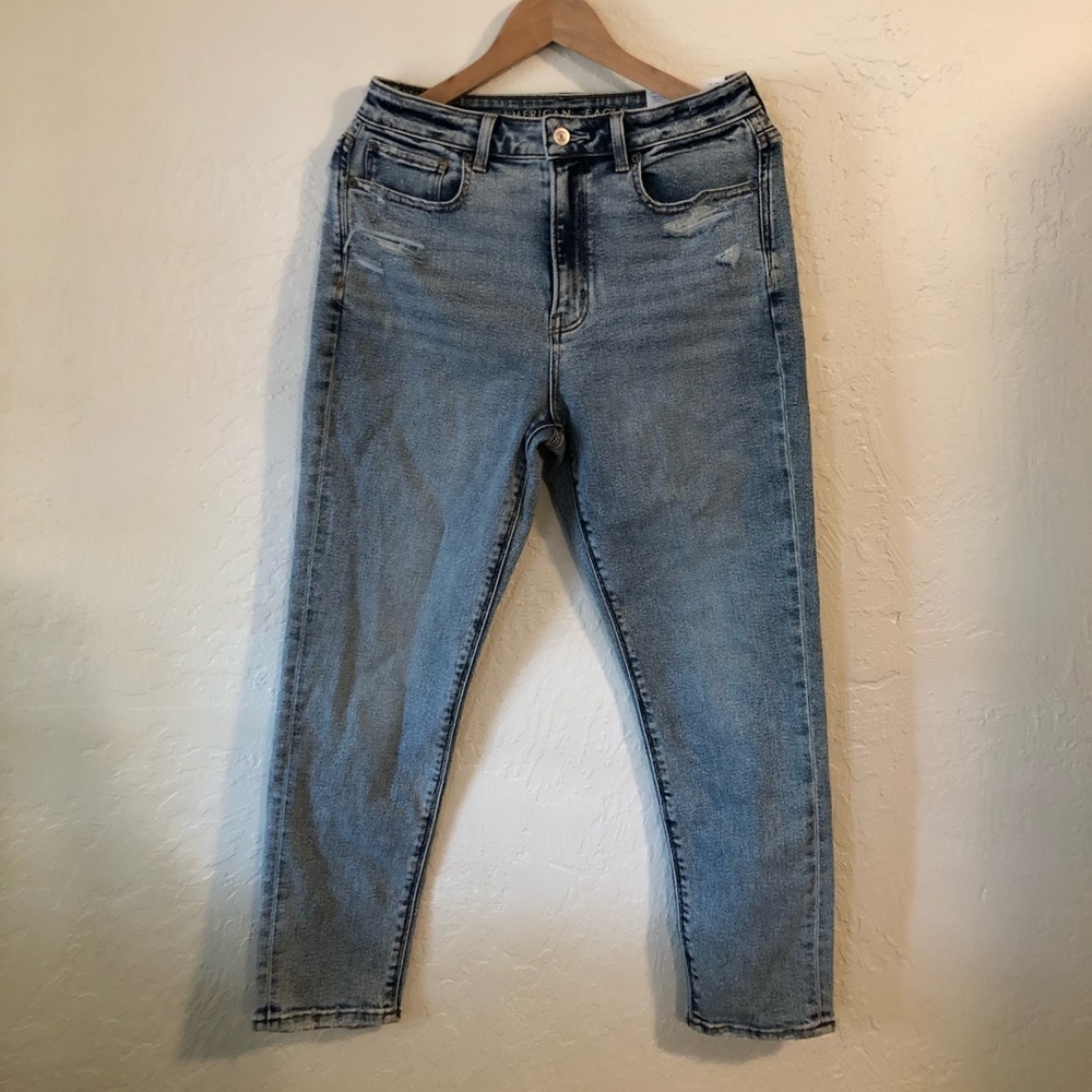 American Eagle Mom Jeans